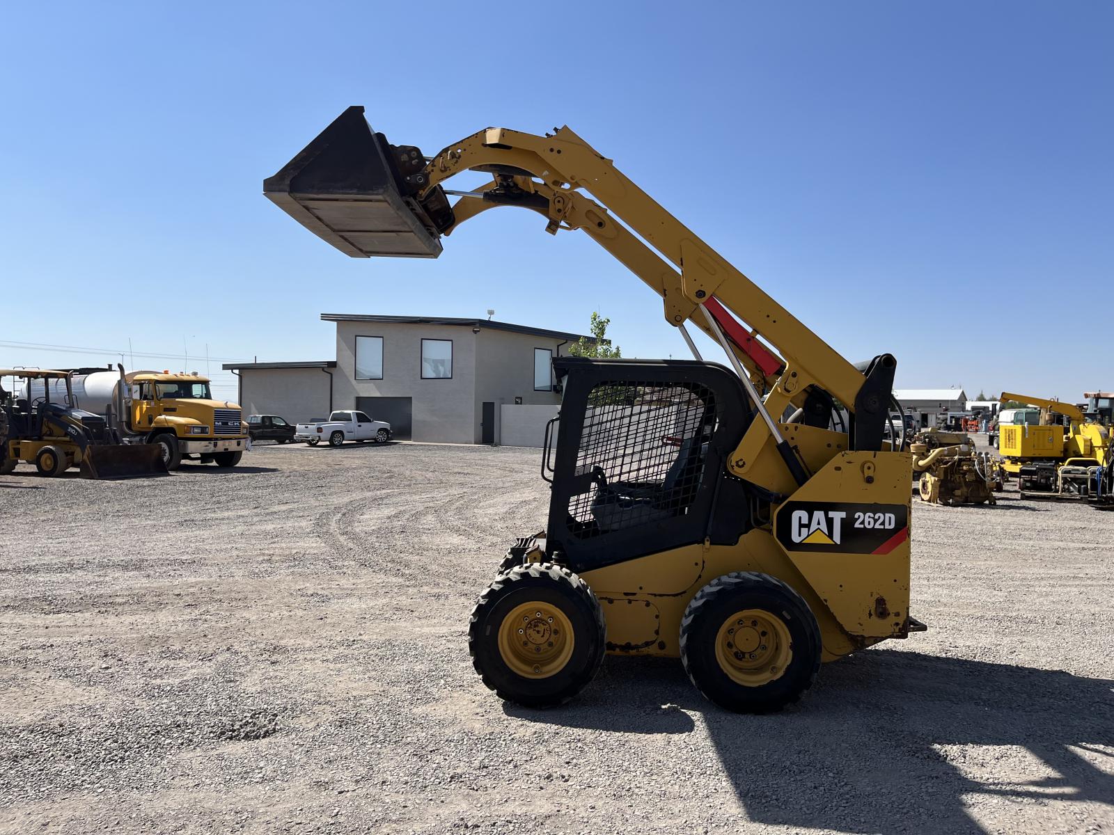 ./imagenes/INVOICE/2019/16437/MINI CATERPILLAR 262D (24).JPG